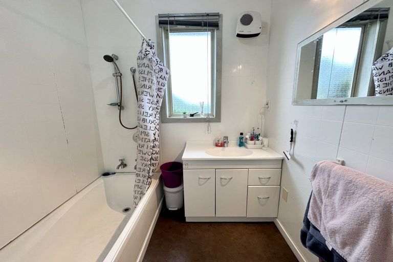 Photo of property in 66 Willis Street, Grasmere, Invercargill, 9810