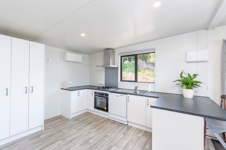 Photo of property in 9a Edelweiss Grove, Timberlea, Upper Hutt, 5018