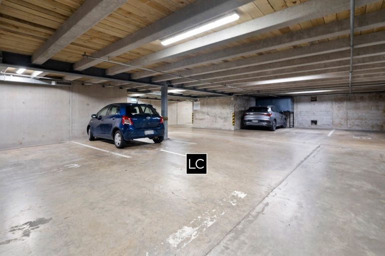 Photo of property in Monument Apartments, 6i/245 Wakefield Street, Te Aro, Wellington, 6011