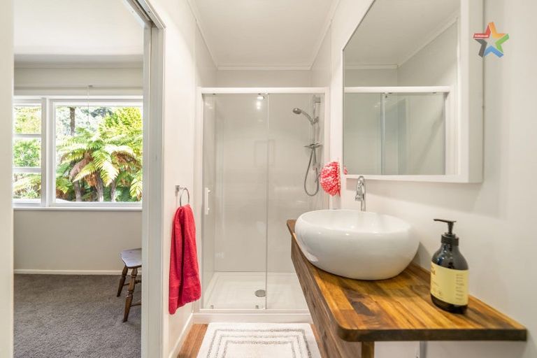 Photo of property in 115 Manuka Street, Stokes Valley, Lower Hutt, 5019