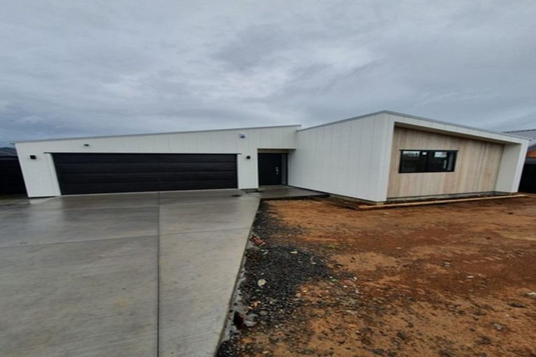 Photo of property in 185 Victoria Street West, Pukekohe, 2120