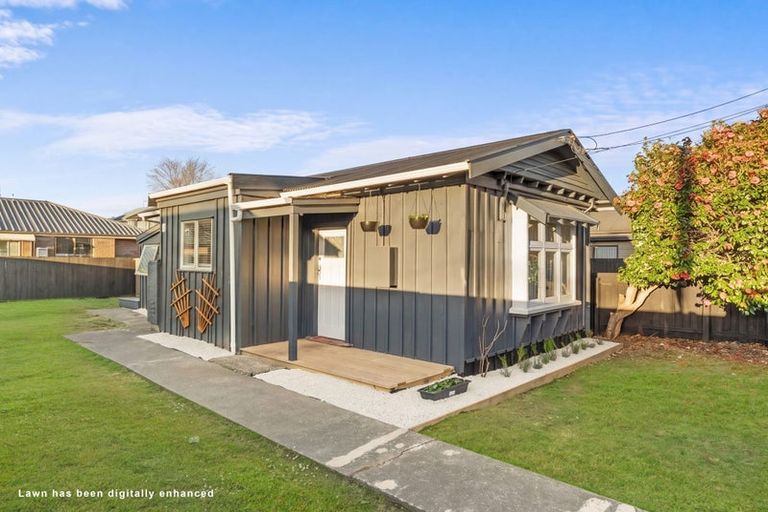Photo of property in 12 Somerset Crescent, Spreydon, Christchurch, 8024