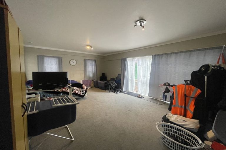 Photo of property in 39 Anich Road, Massey, Auckland, 0614
