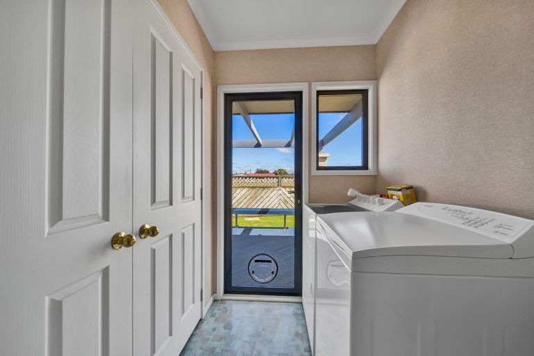 Photo of property in 18 Fantham Street, Hawera, 4610