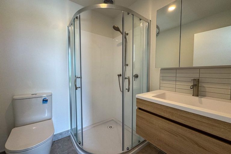 Photo of property in 30d Flaxdale Street, Birkdale, Auckland, 0626