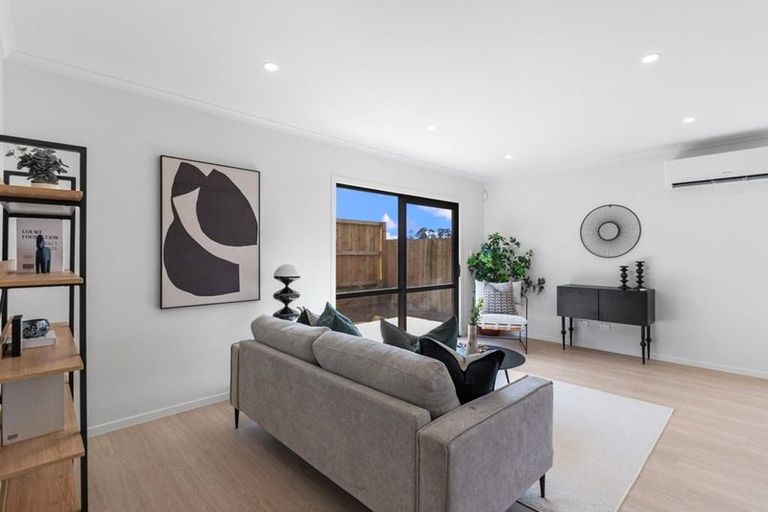 Photo of property in 83 Overton Street, Rototuna North, 3210