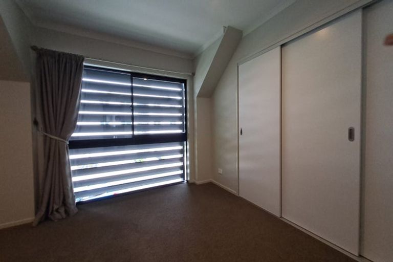 Photo of property in 7 Glidepath Road, Hobsonville, Auckland, 0616