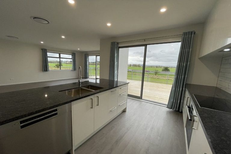 Photo of property in 64 Pelorus Avenue, Poraiti, Napier, 4112