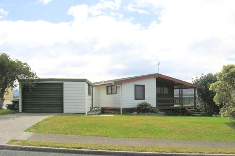 Photo of property in 410 Onemana Drive, Onemana, Whangamata, 3691
