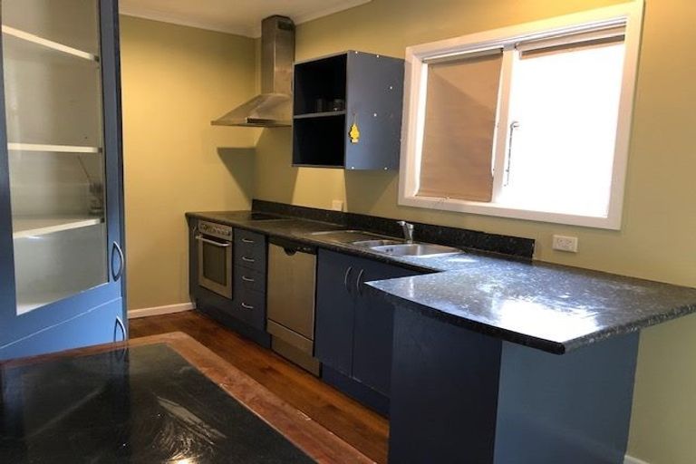 Photo of property in 357 Main Road, Tawa, Wellington, 5028