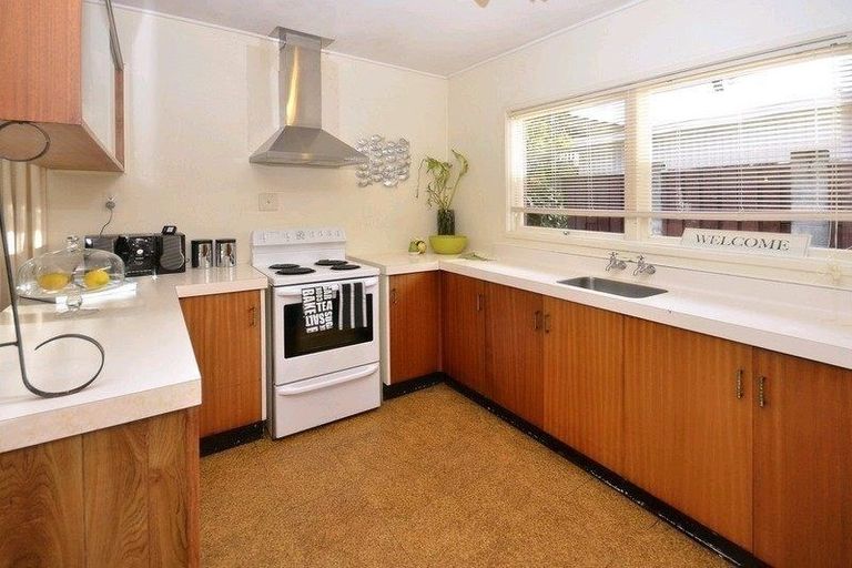 Photo of property in 20 Belmere Rise, Farm Cove, Auckland, 2012