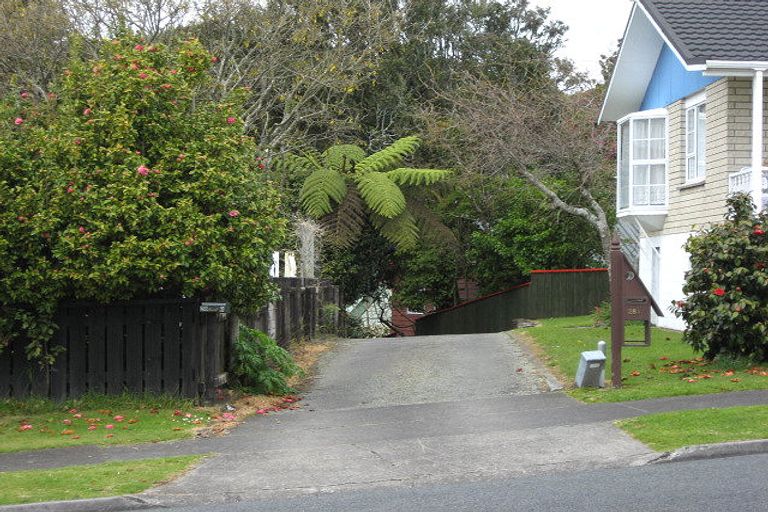 Photo of property in 28b Riversdale Drive, Merrilands, New Plymouth, 4312