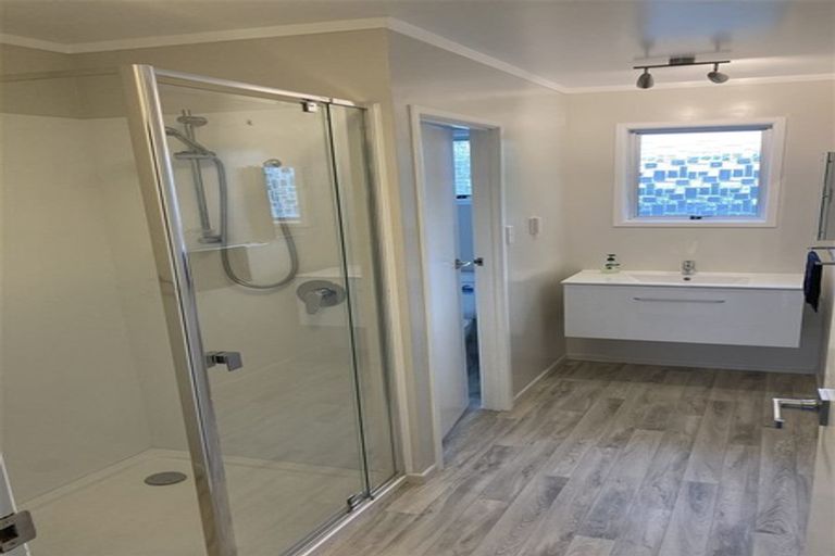 Photo of property in 1/35 Birman Close, Half Moon Bay, Auckland, 2012