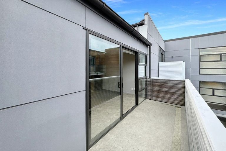 Photo of property in Detroit Apartments, 307/181 Tasman Street, Mount Cook, Wellington, 6021