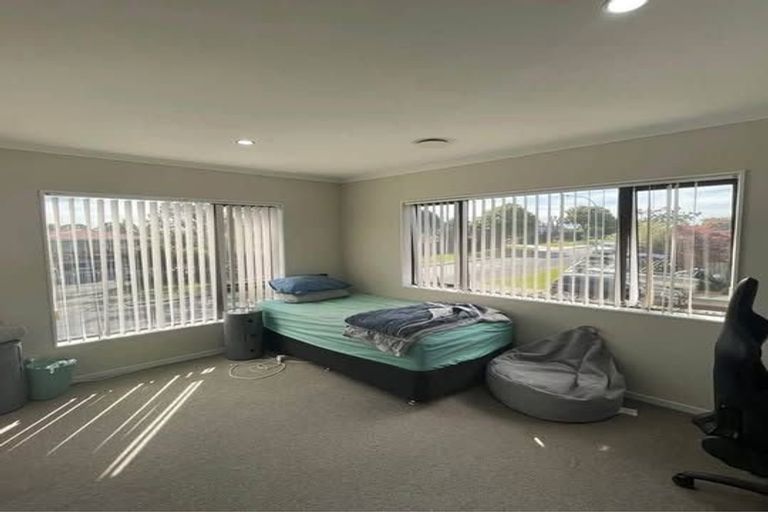 Photo of property in 14a Elliot Street, Howick, Auckland, 2014