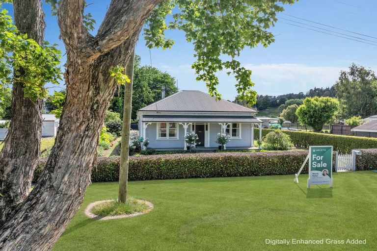 Photo of property in 5 Tekoa Street, Waiau, 7332
