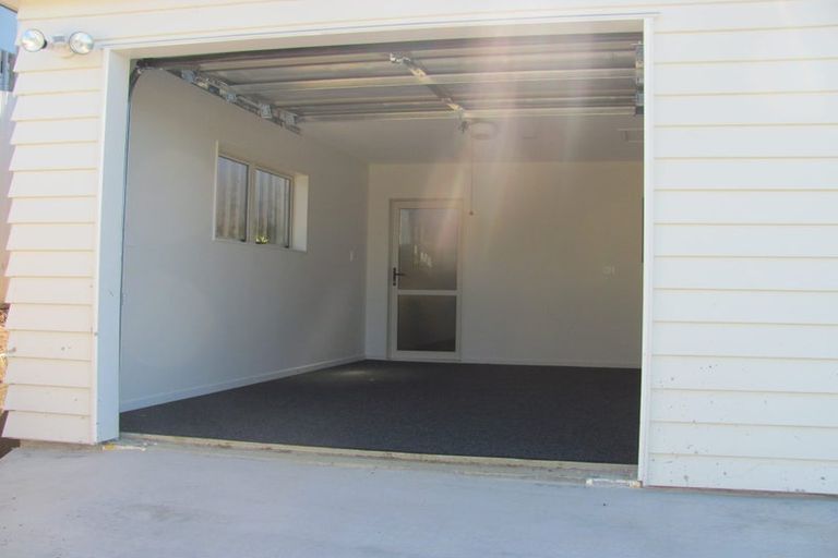 Photo of property in 28 Roseanne Road, Manurewa, Auckland, 2102