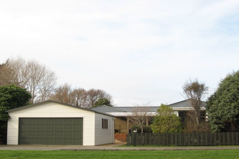 Photo of property in 769 Queens Drive, Waikiwi, Invercargill, 9810