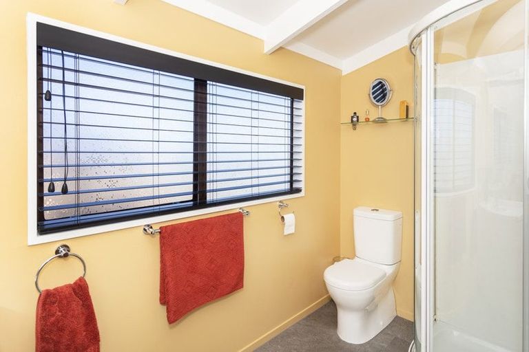 Photo of property in 15 Leven Street, South Hill, Oamaru, 9400