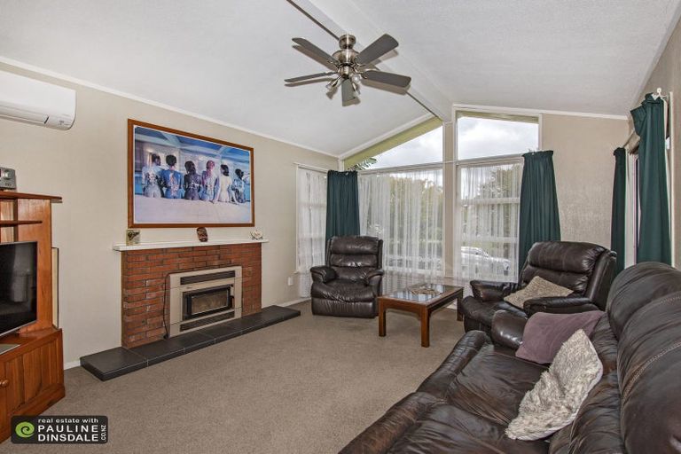 Photo of property in 16 Ranfurly Place, Te Kamo, Whangarei, 0112