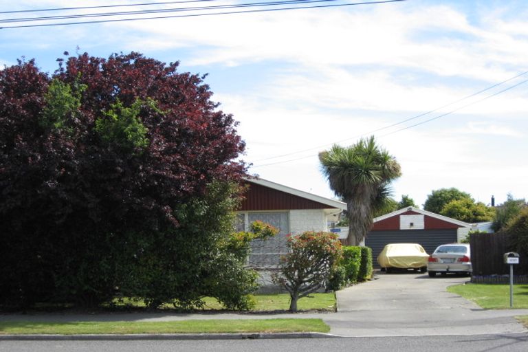 Photo of property in 420 Mairehau Road, Parklands, Christchurch, 8083