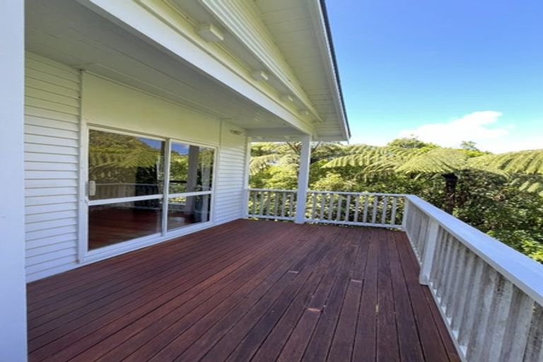 Photo of property in 75 Chamberlain Road, Karori, Wellington, 6012