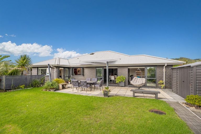 Photo of property in 28 Motukorure Parade, Cooks Beach, Whitianga, 3591