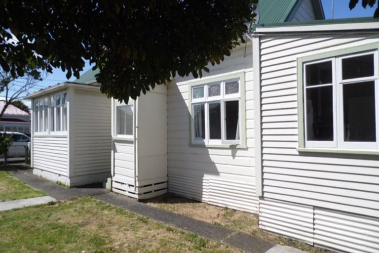 Photo of property in 53 Fitzherbert St Petone, Petone, Lower Hutt, 5012