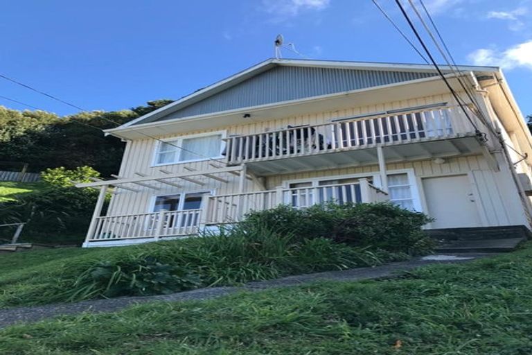 Photo of property in 108 Eden Street, Island Bay, Wellington, 6023