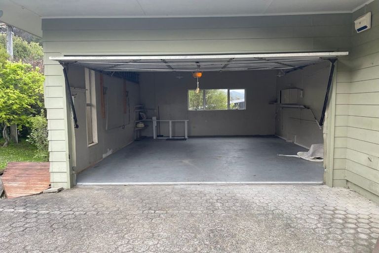 Photo of property in 1 Seymour Street, Picton, 7220