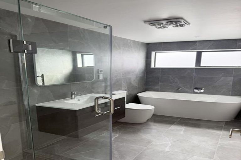 Photo of property in 38 Kotuitui Drive, Wainui, Silverdale, 0992