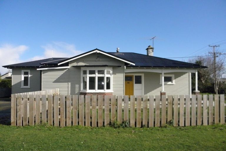 Photo of property in 27 Queen Street, Winton, 9720