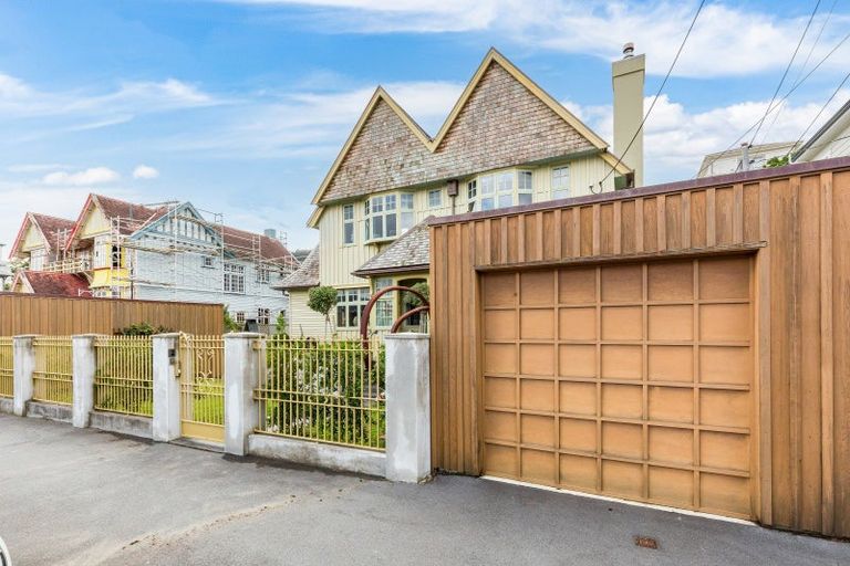 Photo of property in 111 Brougham Street, Mount Victoria, Wellington, 6011