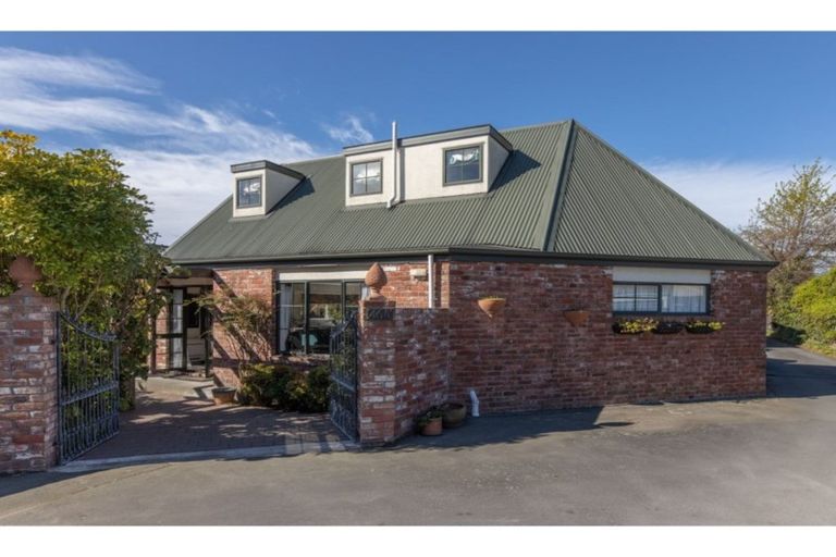 Photo of property in 46a Division Street, Riccarton, Christchurch, 8041