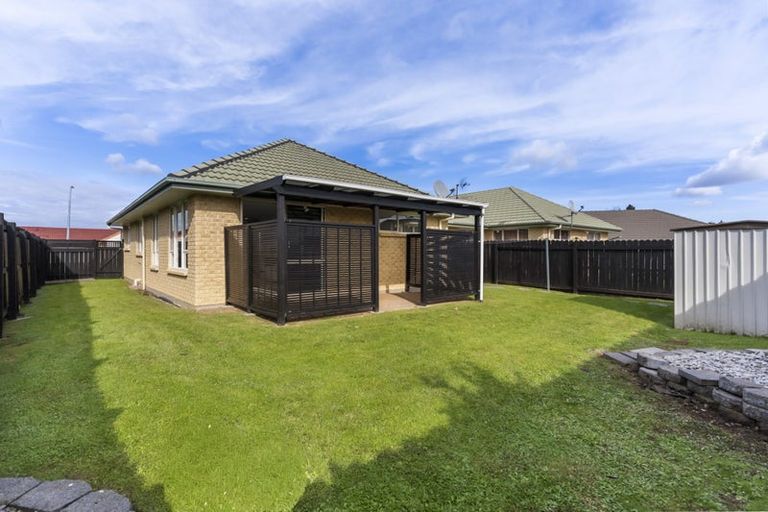 Photo of property in 11 Fernbrook Close, Burswood, Auckland, 2013