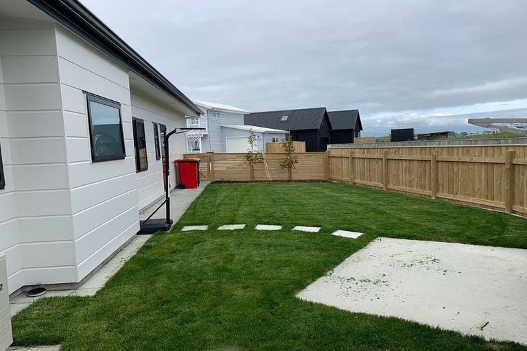 Photo of property in 3 Snappers Lane, Foxton Beach, Foxton, 4815