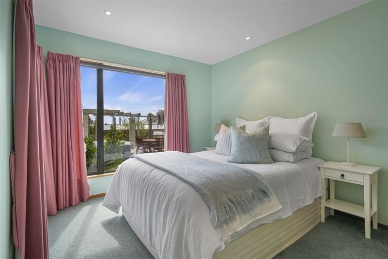 Photo of property in 262a Mount Pleasant Road, Mount Pleasant, Christchurch, 8081