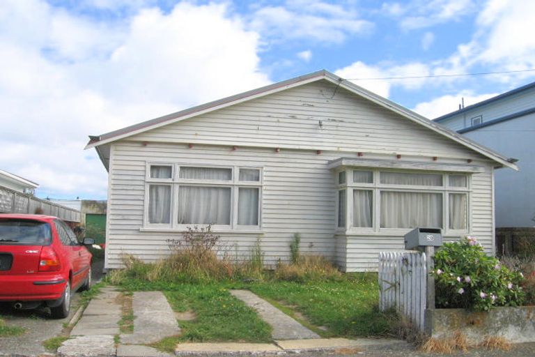 Photo of property in 28 Bentinck Avenue, Strathmore Park, Wellington, 6022