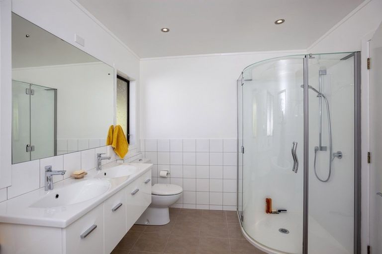 Photo of property in 19 Tainui Street, Raumati Beach, Paraparaumu, 5032