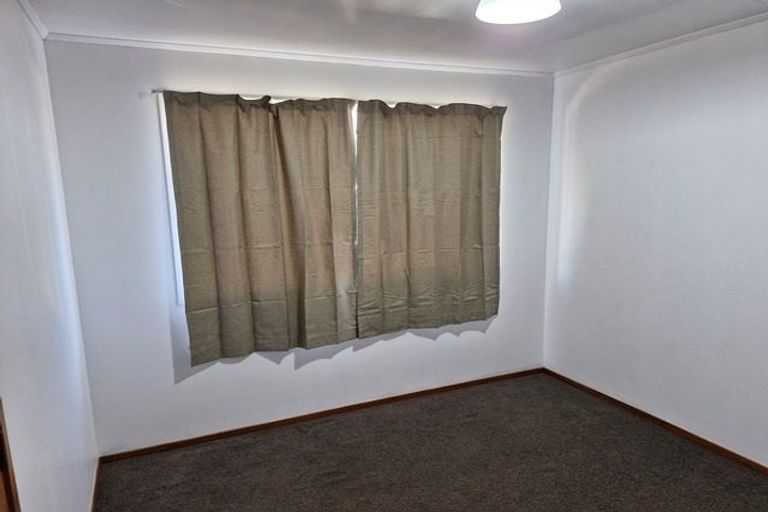 Photo of property in 6 Sabot Place, Massey, Auckland, 0614