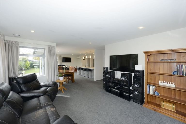 Photo of property in 14 Caithness Street, New Brighton, Christchurch, 8083