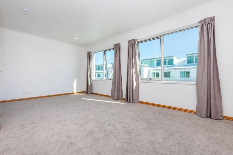 Photo of property in Shed 20 Princes Wharf Apartments, 49/139 Quay Street, Auckland Central, Auckland, 1010