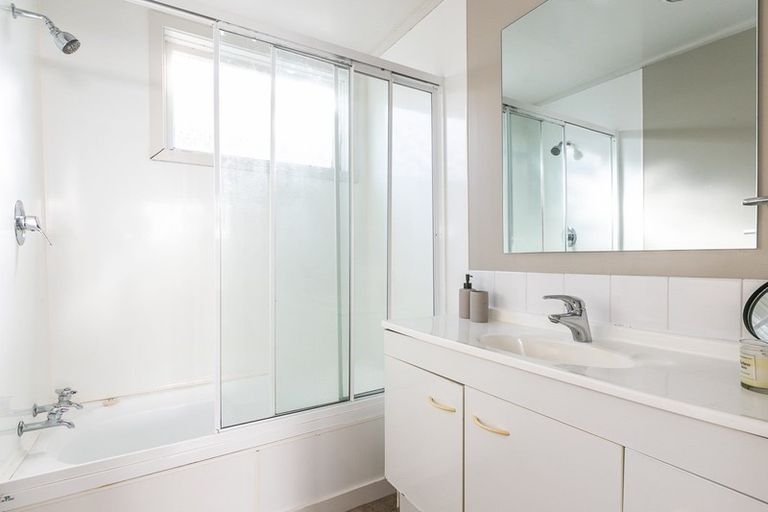 Photo of property in 202 Surrey Street, Saint Clair, Dunedin, 9012