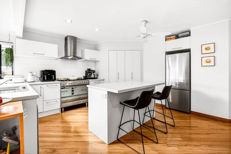 Photo of property in 15 Harvest Drive, Henderson, Auckland, 0612