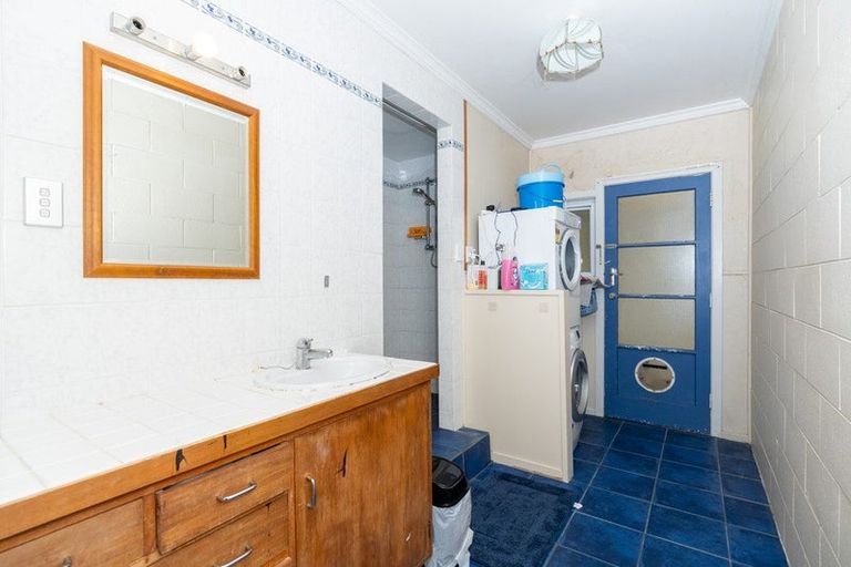 Photo of property in 90 Houchens Road, Glenview, Hamilton, 3206