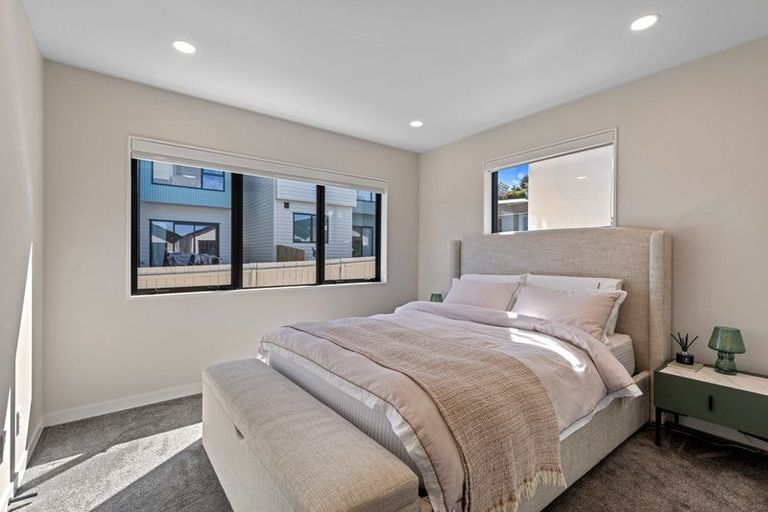 Photo of property in 10b Cranston Street, Torbay, Auckland, 0632