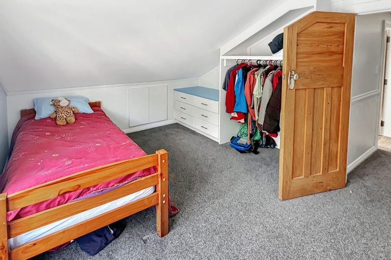 Photo of property in 43 Tauhinu Road, Miramar, Wellington, 6022