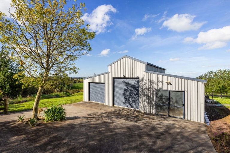 Photo of property in 300 Grove Road, Te Pahu, Hamilton, 3285