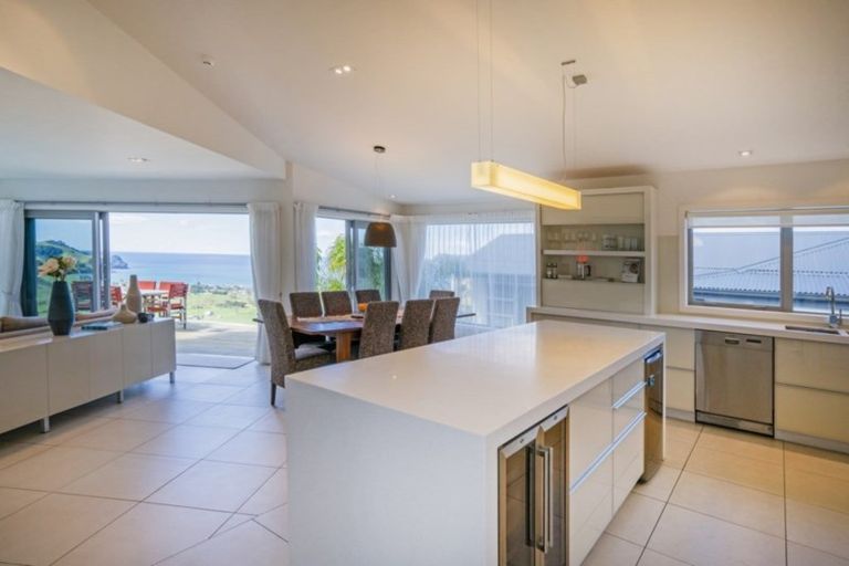 Photo of property in 148 Centennial Drive, Whitianga, 3510