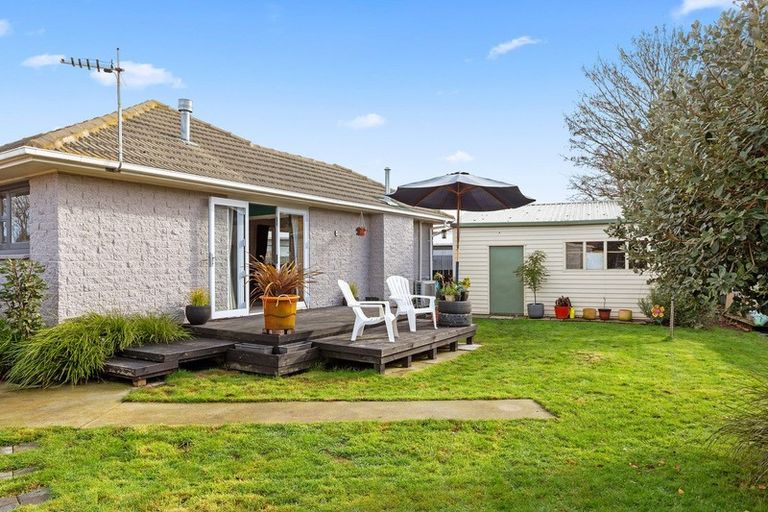 Photo of property in 23 Barclay Place, Burwood, Christchurch, 8061